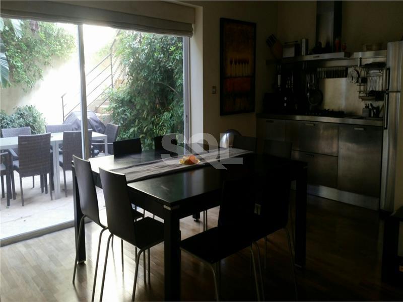 Apartment in Ta' Xbiex To Rent