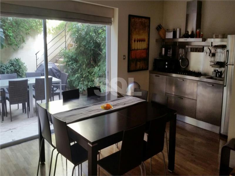 Apartment in Ta' Xbiex To Rent