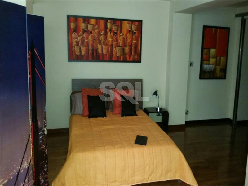 Apartment in Ta' Xbiex To Rent