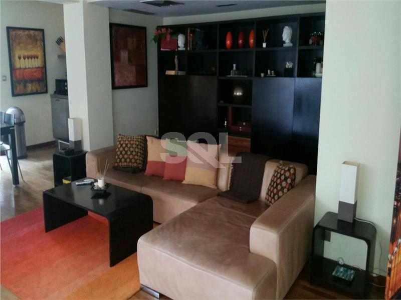 Apartment in Ta' Xbiex To Rent