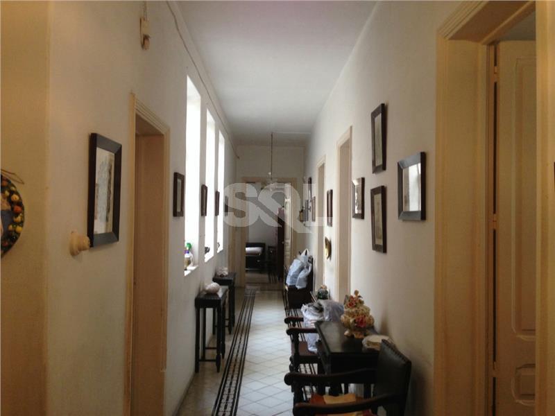 Apartment in Valletta To Rent