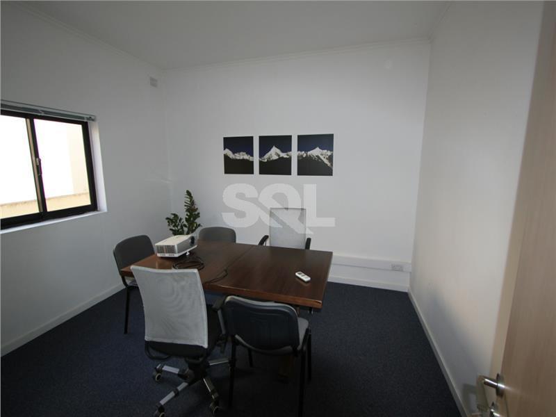 Office in Ta' Xbiex To Rent