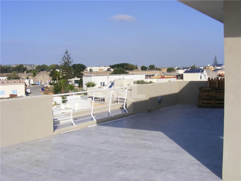 Penthouse in Attard To Rent