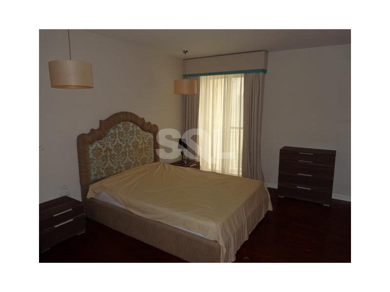 Penthouse in Ta' Xbiex To Rent