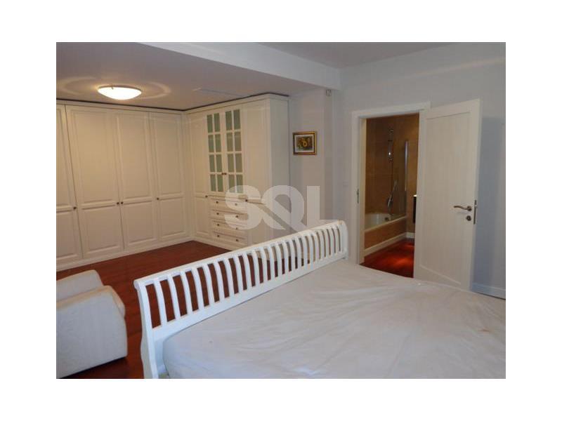 Penthouse in Ta' Xbiex To Rent