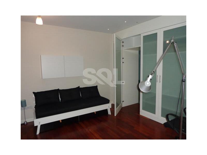 Penthouse in Ta' Xbiex To Rent