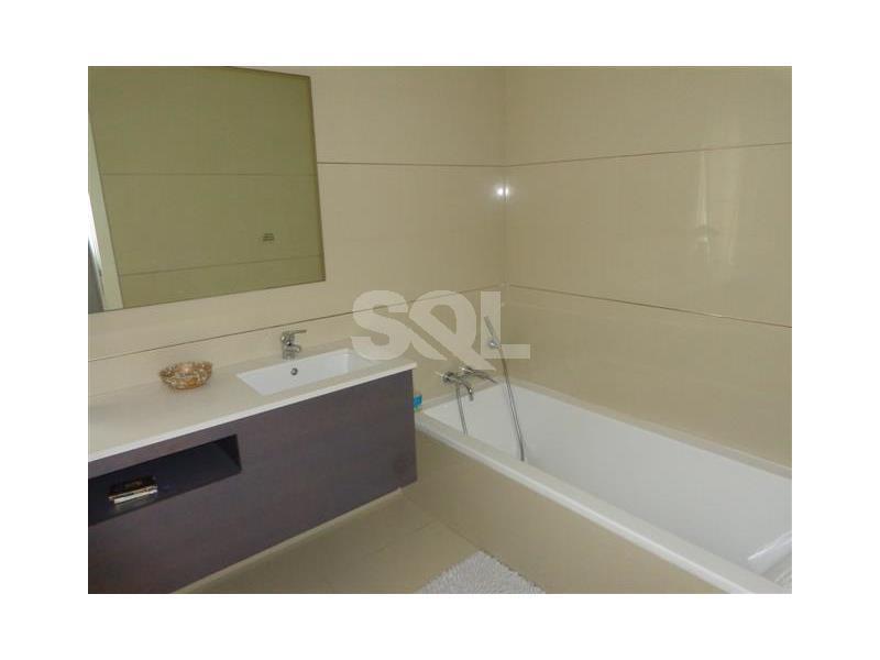 Penthouse in Ta' Xbiex To Rent