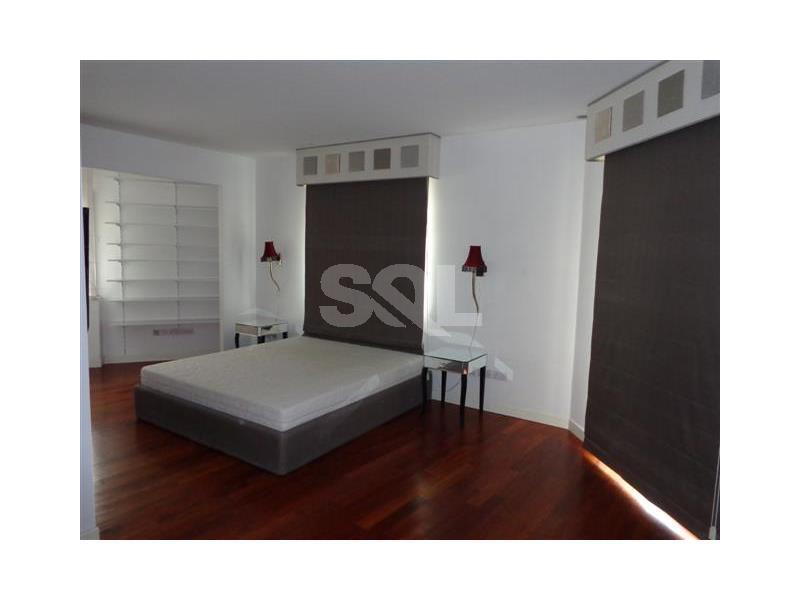 Penthouse in Ta' Xbiex To Rent