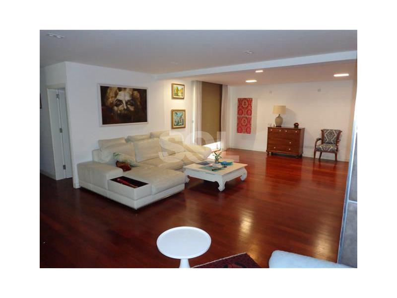 Penthouse in Ta' Xbiex To Rent