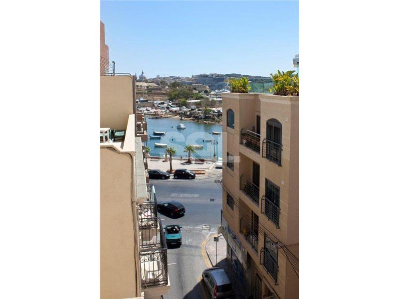 Apartment in Gzira To Rent