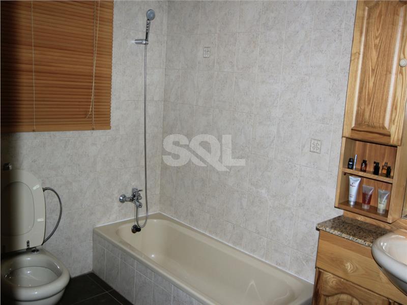 Apartment in Ta' Xbiex To Rent