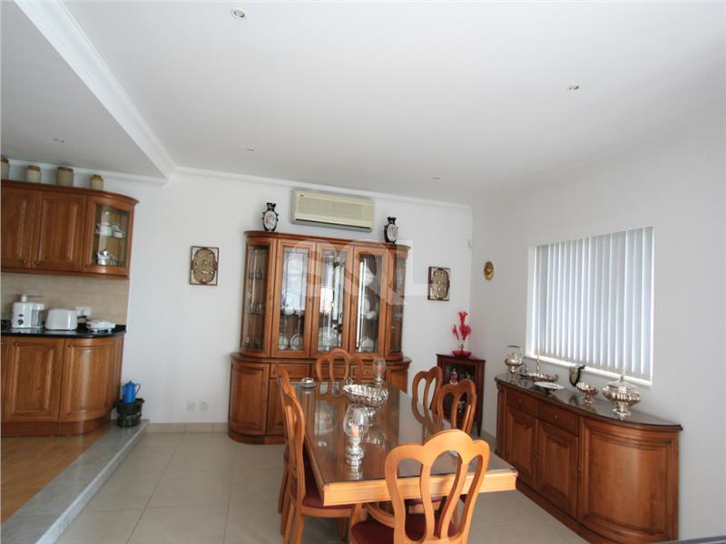 Apartment in Ta' Xbiex To Rent