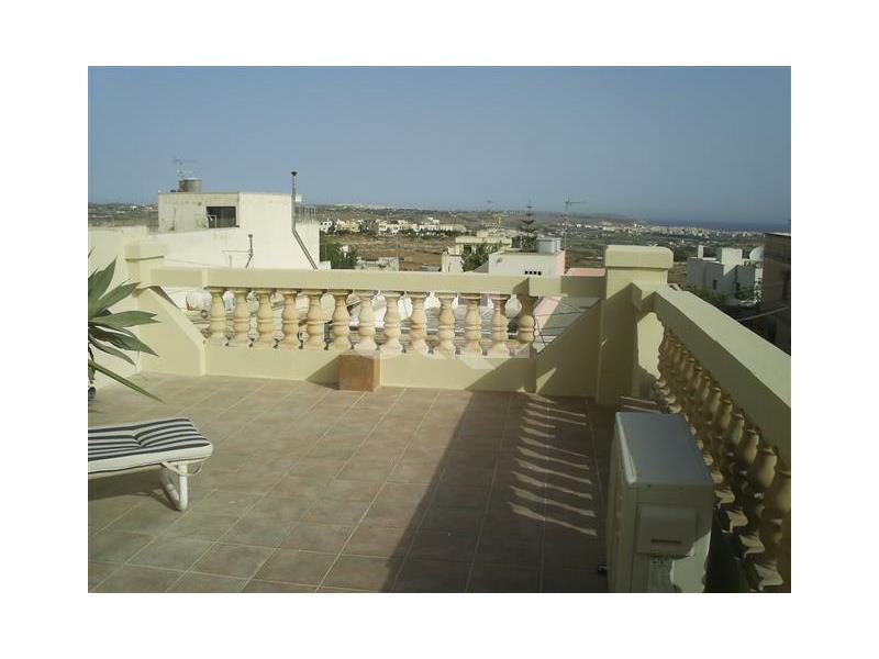 Townhouse in San Pawl Tat-Targa To Rent