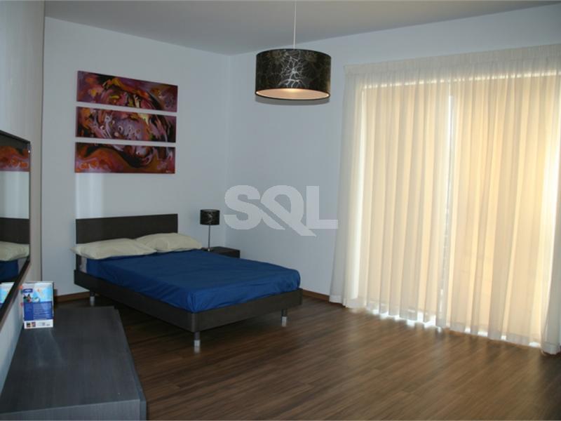 Villa in Attard To Rent