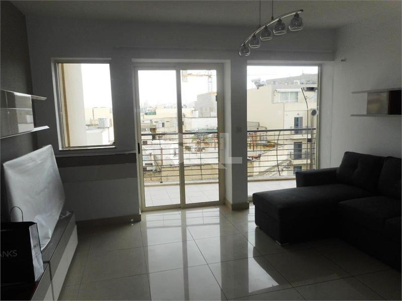 Apartment in Gzira To Rent