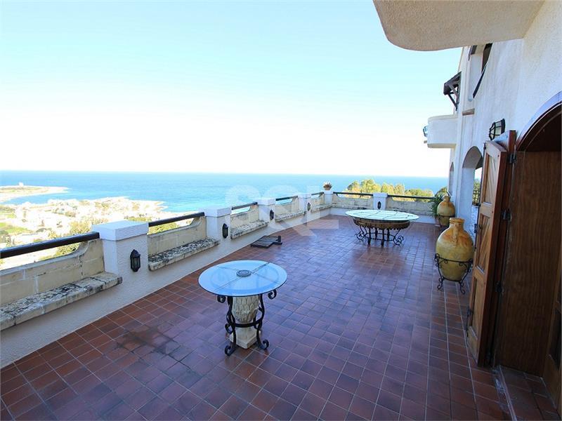Villa in Madliena For Sale