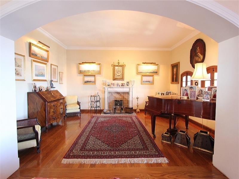 Villa in Madliena For Sale