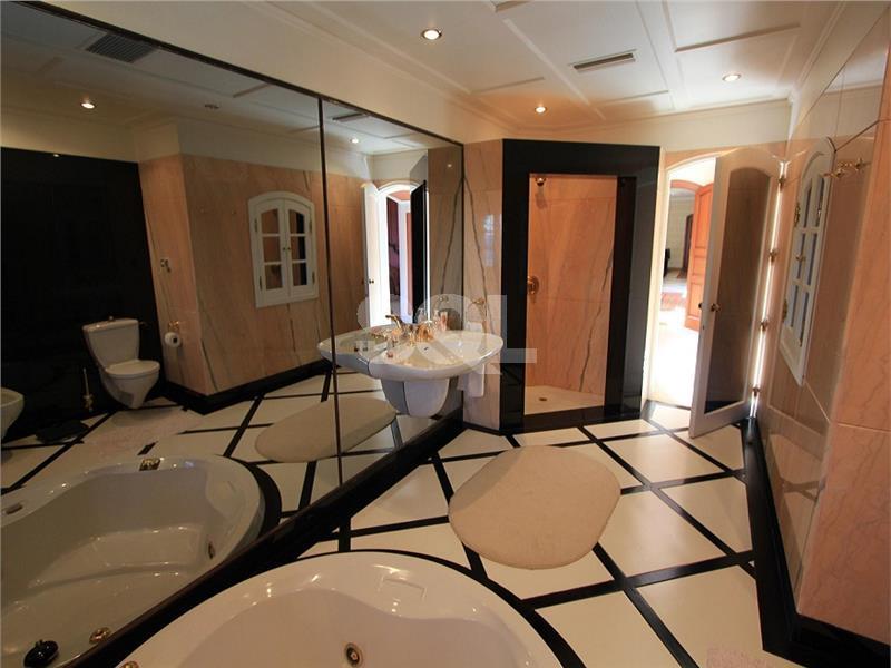 Villa in Madliena For Sale