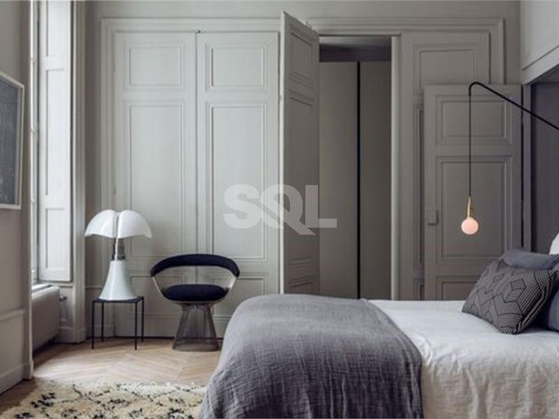 Hotel in Cospicua (Bormla) For Sale