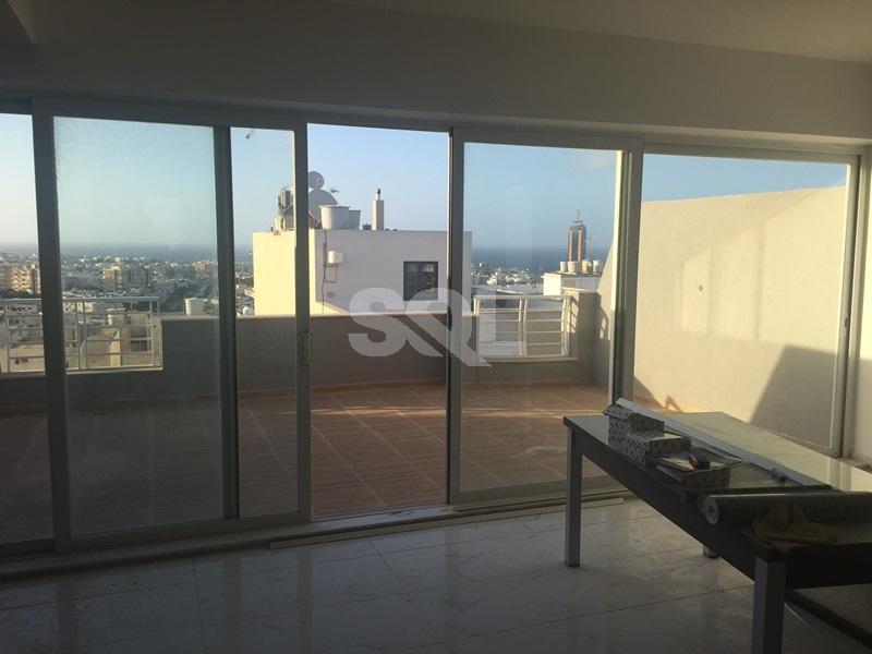 Penthouse in Ta' Giorni To Rent