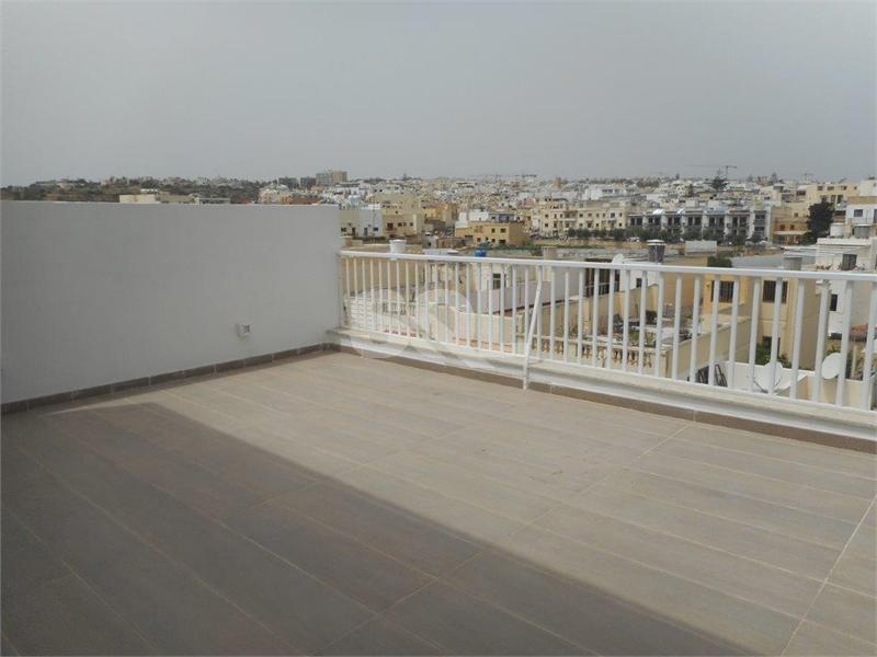 Penthouse in Swieqi To Rent