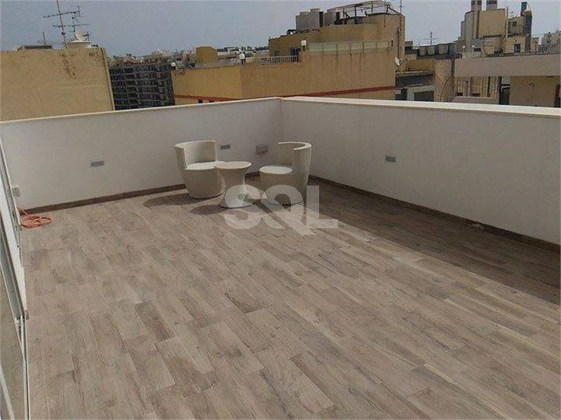 Penthouse in Sliema To Rent