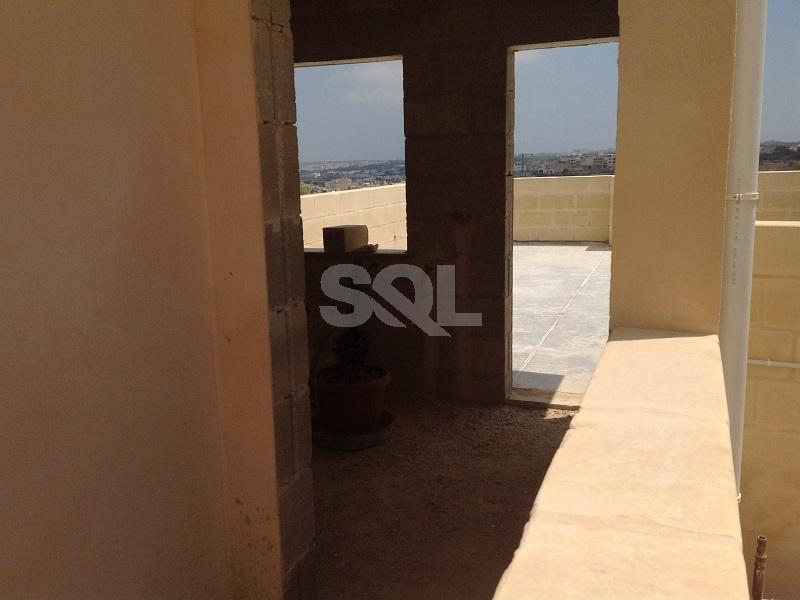 Office in Zebbug To Rent