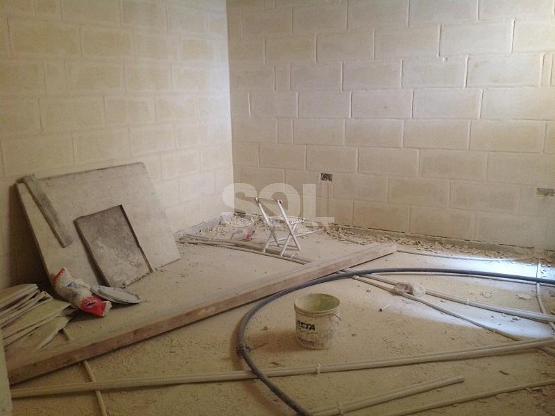 Office in Zebbug To Rent