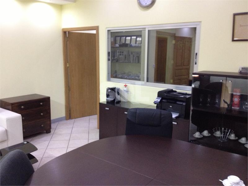 Retail/Catering in Gzira To Rent