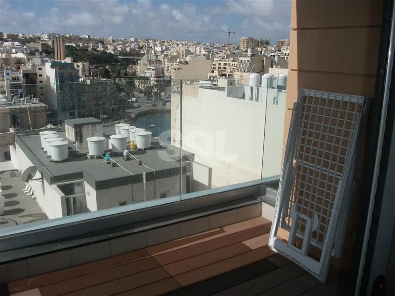 Duplex Apartment in Portomaso To Rent
