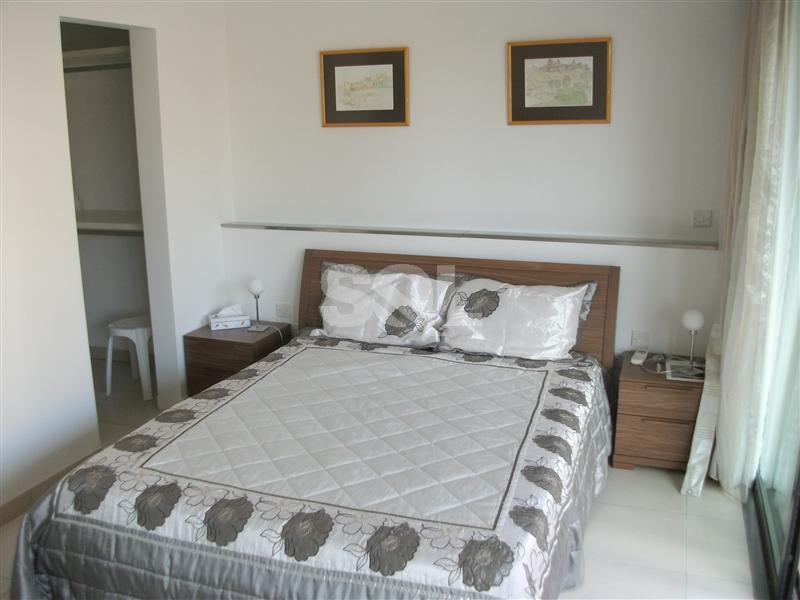 Duplex Apartment in Portomaso To Rent