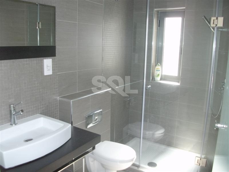 Duplex Apartment in Portomaso To Rent