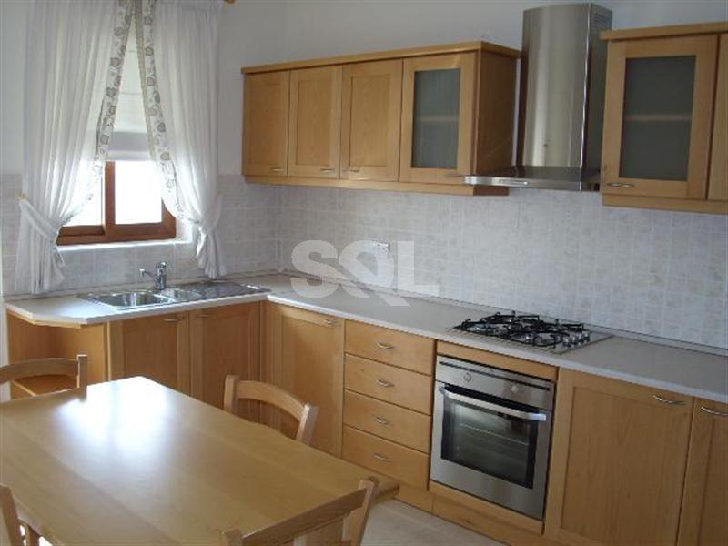 Maisonette in Iklin To Rent