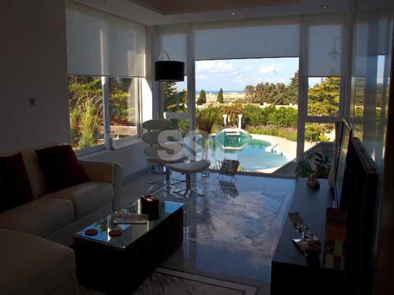 Villa in Mosta For Sale / To Rent