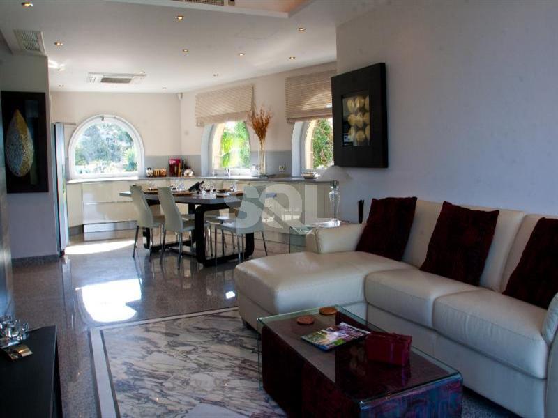 Villa in Mosta For Sale / To Rent