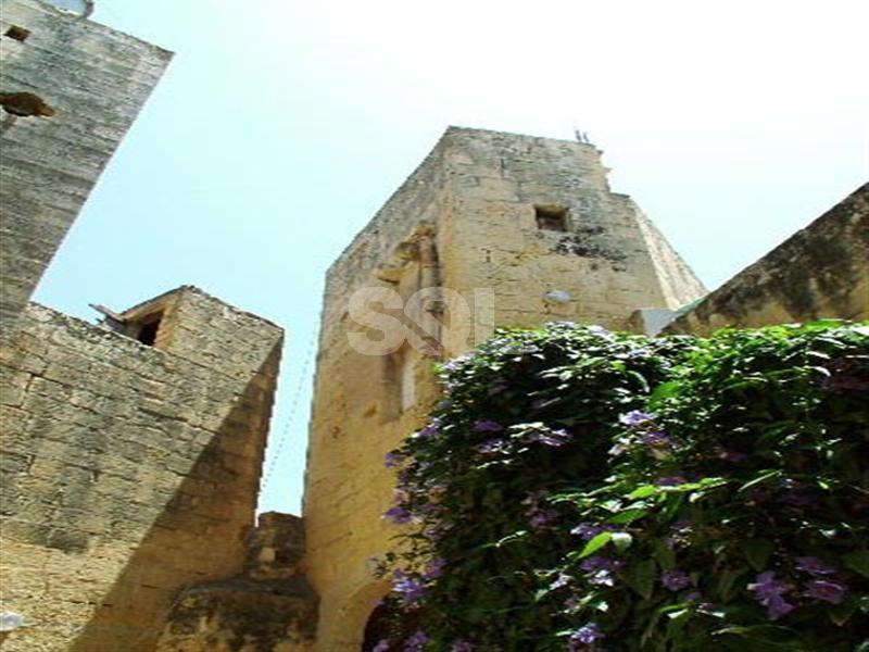 House of Character in Zejtun To Rent