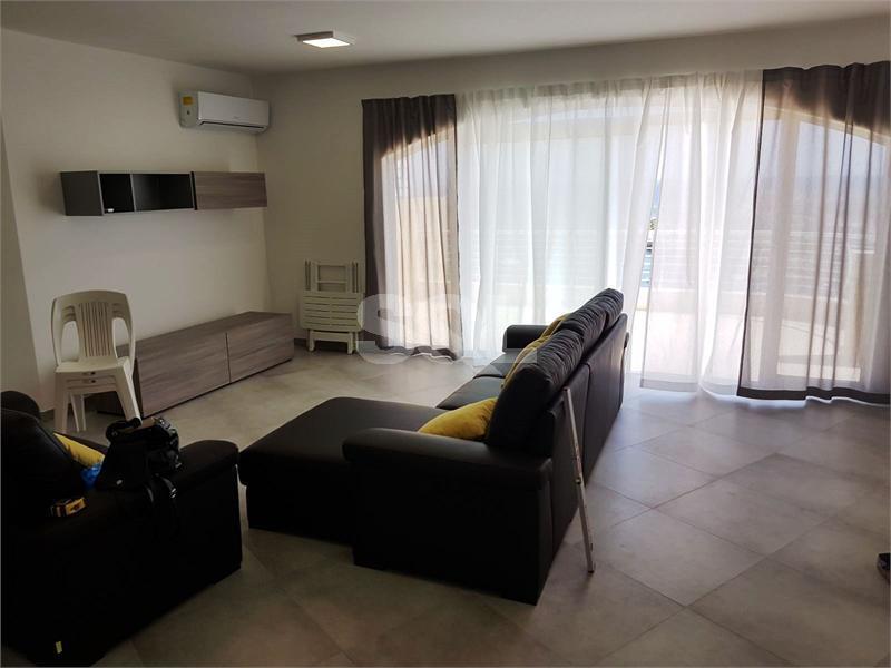 Apartment in Marsascala To Rent