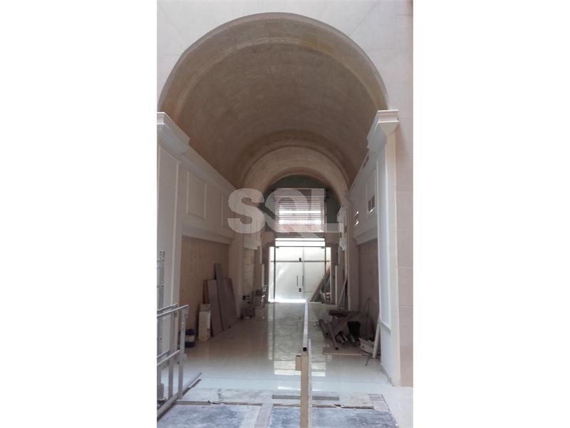 Retail/Catering in Valletta To Rent