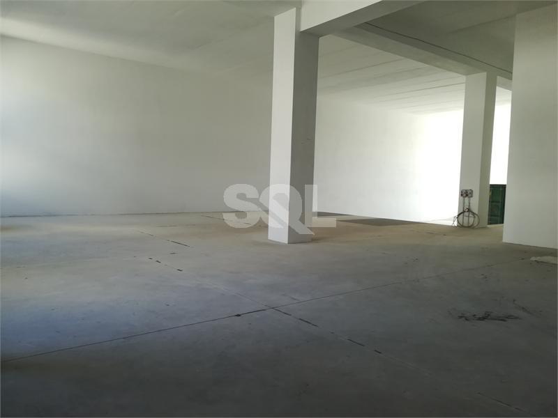 Retail/Catering in Mriehel To Rent