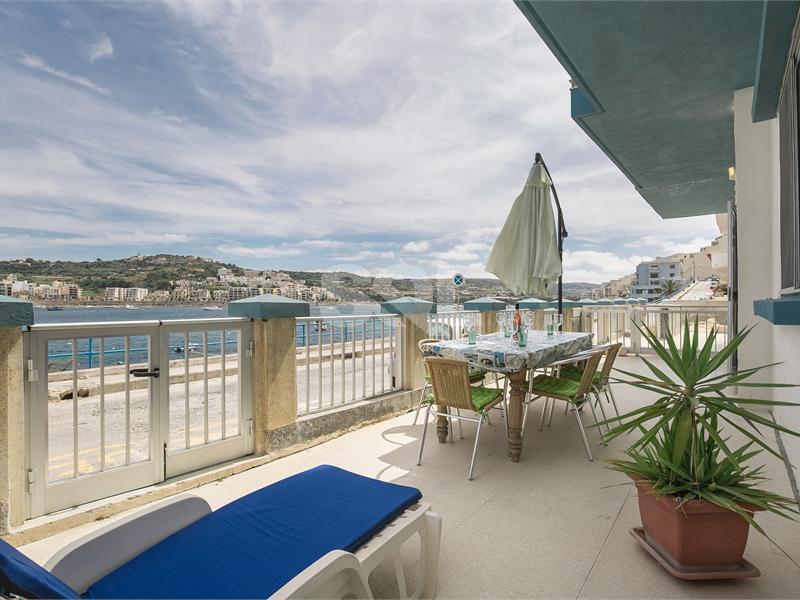 Apartment in Xemxija To Rent