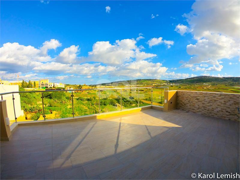Penthouse in Mgarr To Rent