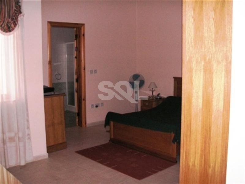 Penthouse in Attard To Rent