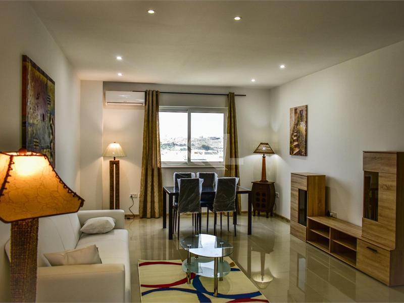 Penthouse in Gzira To Rent