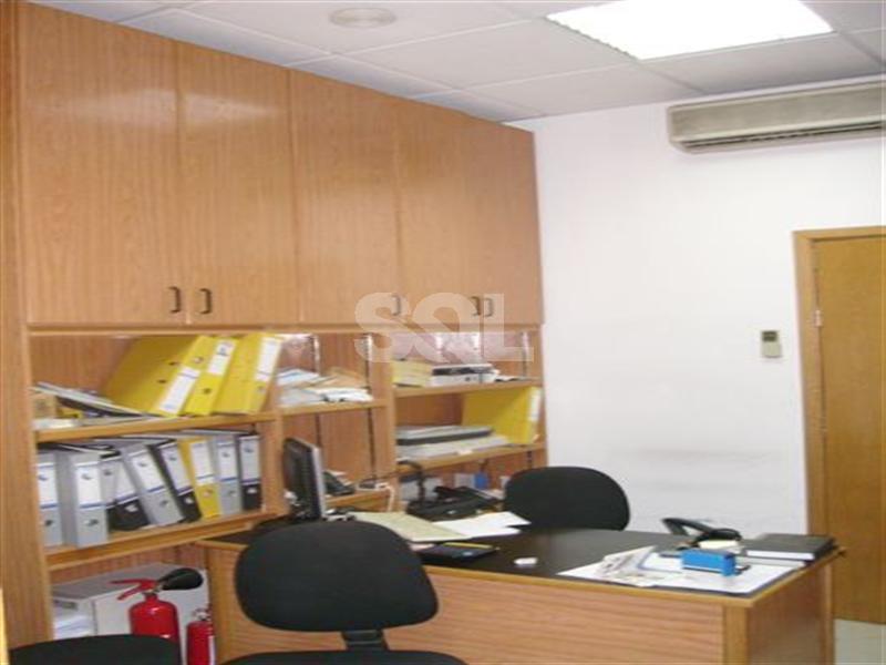 Retail/Catering in Sliema To Rent