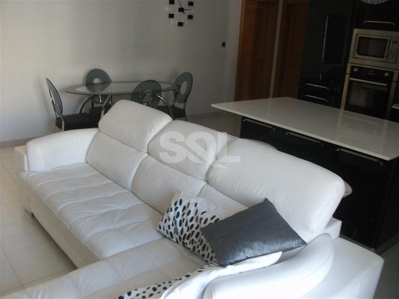 Apartment in Guardamangia To Rent