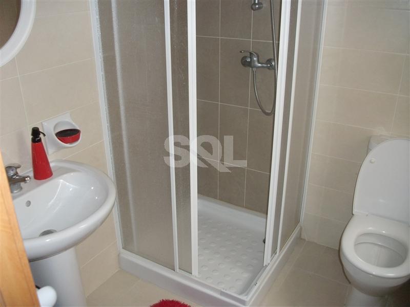 Apartment in Guardamangia To Rent