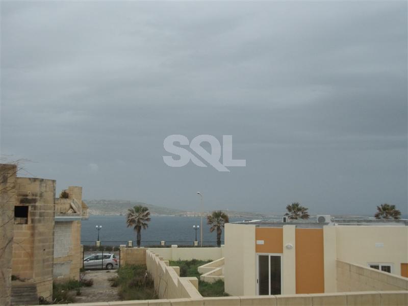 Bungalow in Qawra To Rent