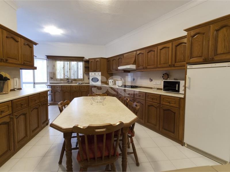 Bungalow in Lija To Rent