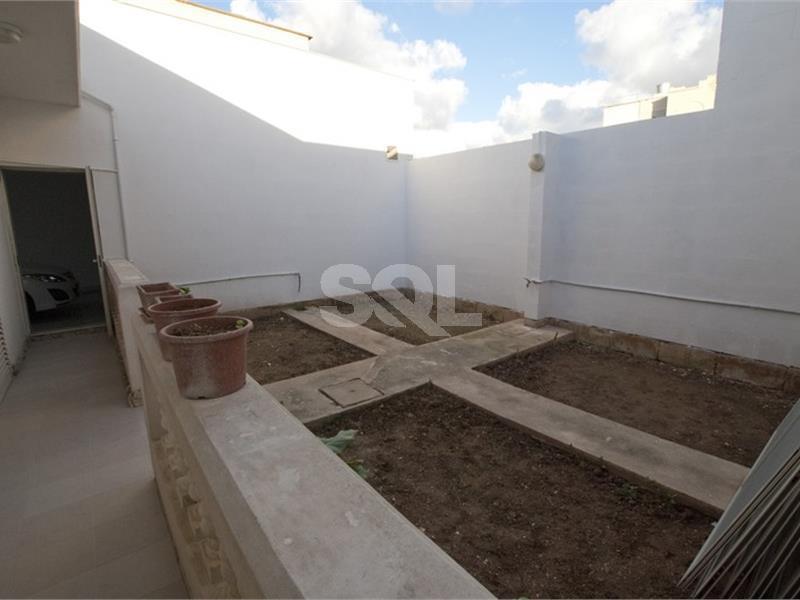 Bungalow in Lija To Rent