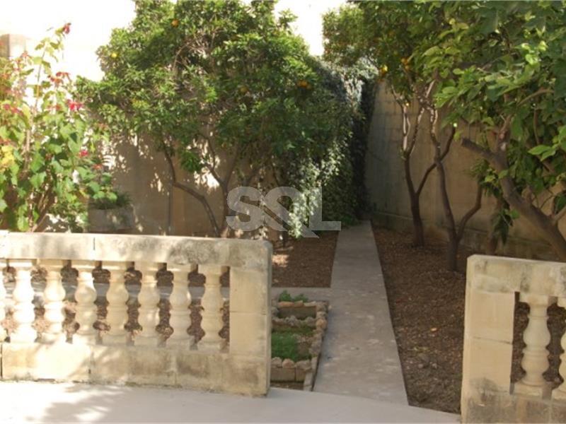 Bungalow in Lija To Rent